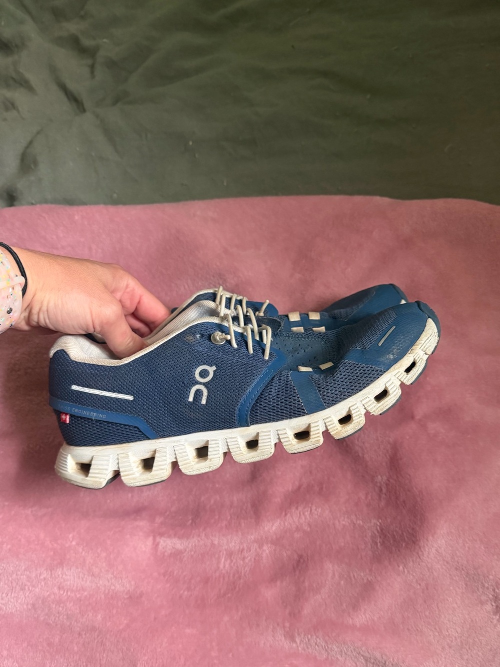 Women’s OnCloud Tennis shoes